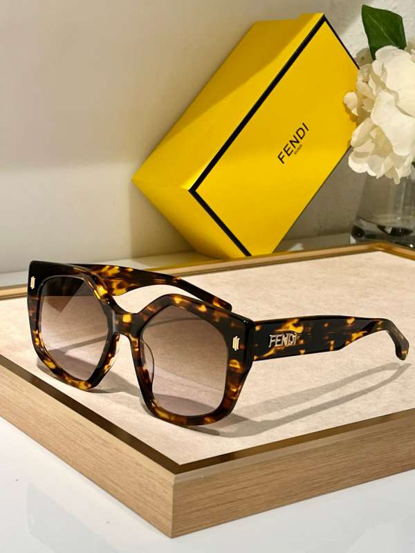 Picture of Fendi Sunglasses _SKUfw56600493fw